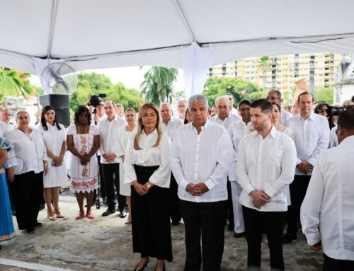 Ministra participa de tradicional romería en memoria a los próceres de la patria