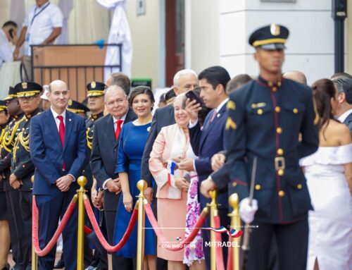 Ministra participa de actos protocolares conmemorativos a los 121 años de Separación de Panamá de Colombia