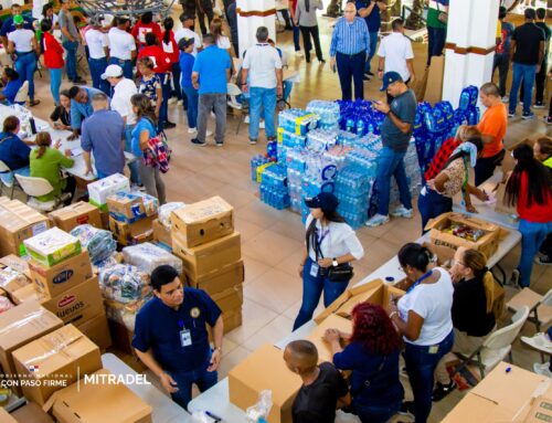 Mitradel continúa apoyando distribución de donaciones por inundaciones en centro de acopio del Parque Omar