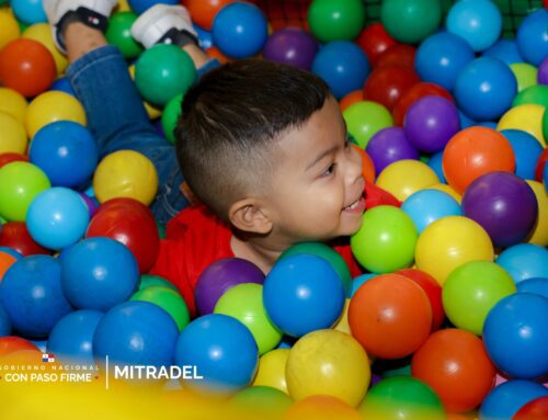 Centro de Atención a la Primera Infancia Esmeralda Arosemena de Troitiño conmemora los 56 años de creación del Mitradel