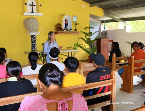 Mitradel acerca a residentes del Valle de Antón a programas laborales